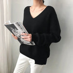 2019 Winter Ovreiszed Sweater Women V Neck Black White Sweater Irregular Hen Knitted Tops